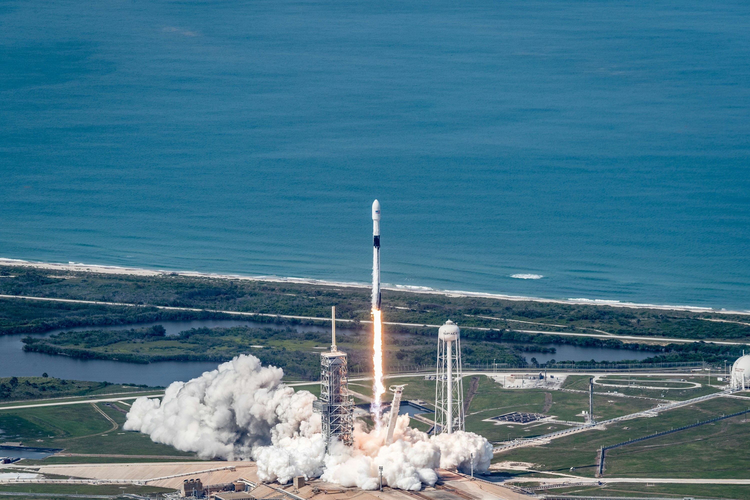SpaceX Eyes Confidential IPO at $1.75T Valuation, Launches 54 Starlinks in One Day | KeepTrack X Report