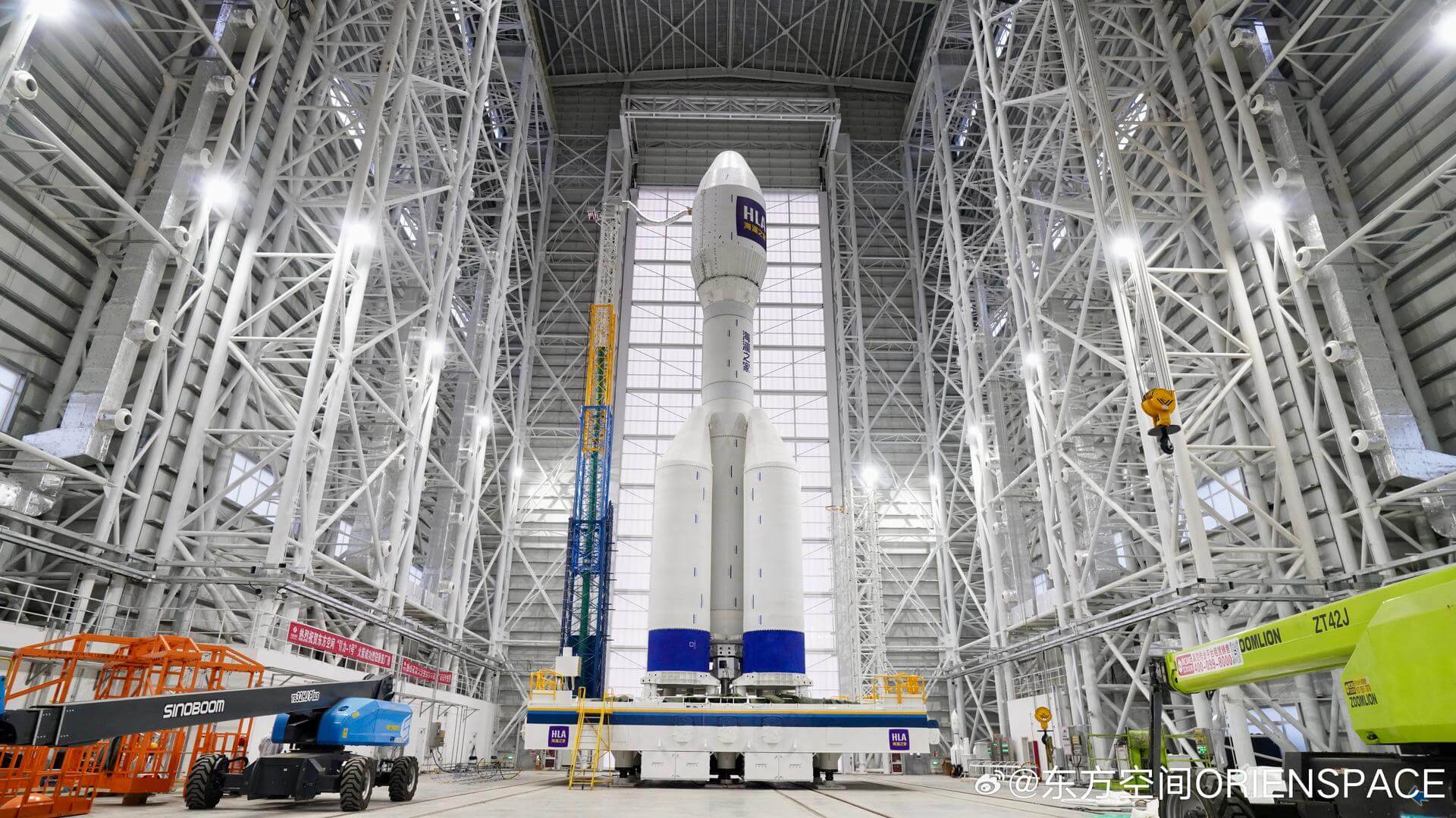 Besxar Semiconductor Pods Launch on Starlink 10-50